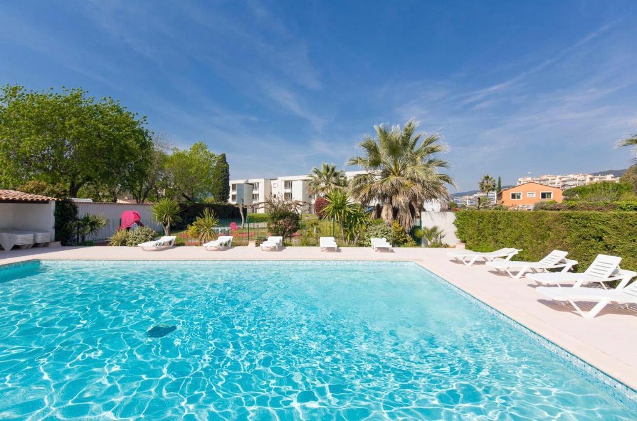 Luxury 3 Piece Garden Apartment In Cannes Marina Mandelieu Extérieur photo